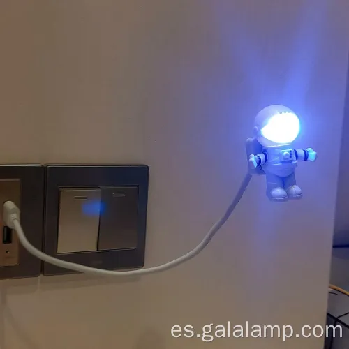 USB Astronaut LED LIGHT - Luz de libro creativo Night Light